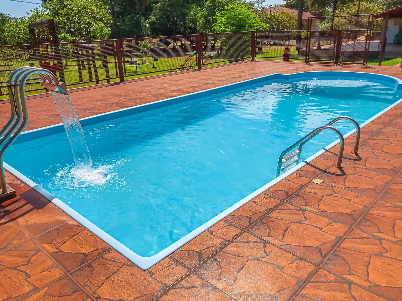 b70b8b6b-8a04-40b6-bc81-2bbb05bc9165